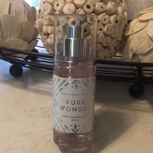 Bath & Body Works Pure Wonder Fragrance Mist 2.5 oz
